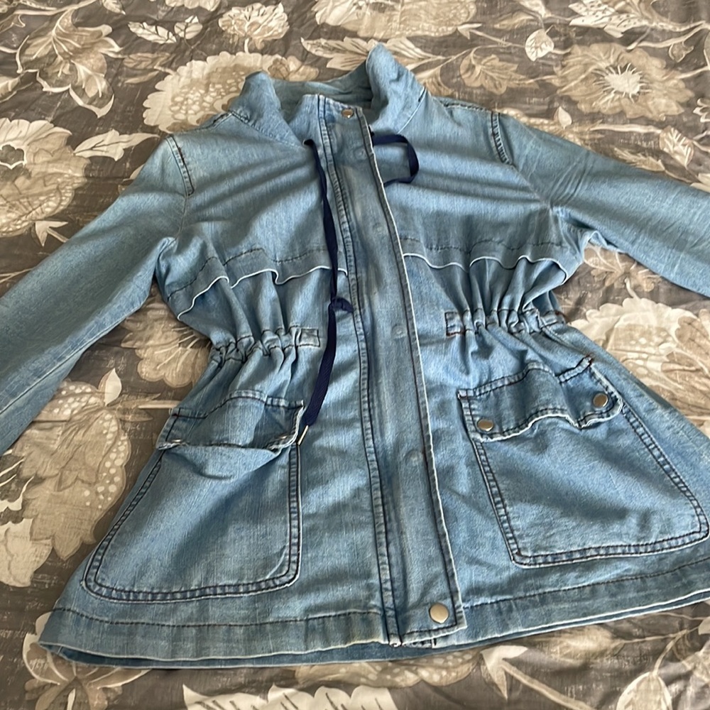 Jean jacket - Picture 5 of 9